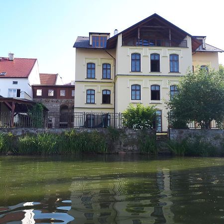 Apartmány Šetkova vila Jindřichŭv Hradec Kültér fotó