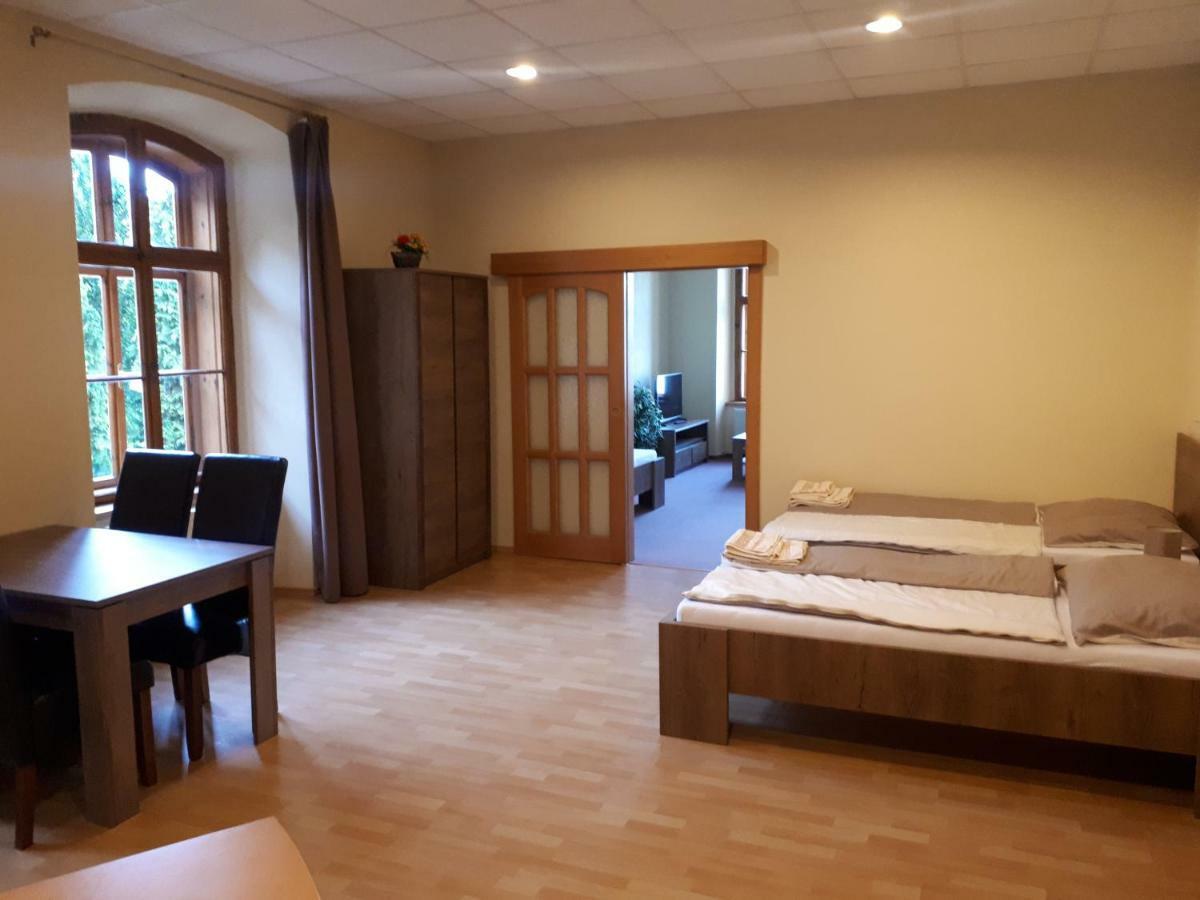 Apartmány Šetkova vila Jindřichŭv Hradec Kültér fotó