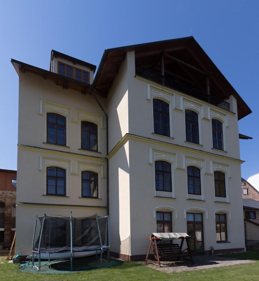 Apartmány Šetkova vila Jindřichŭv Hradec Kültér fotó